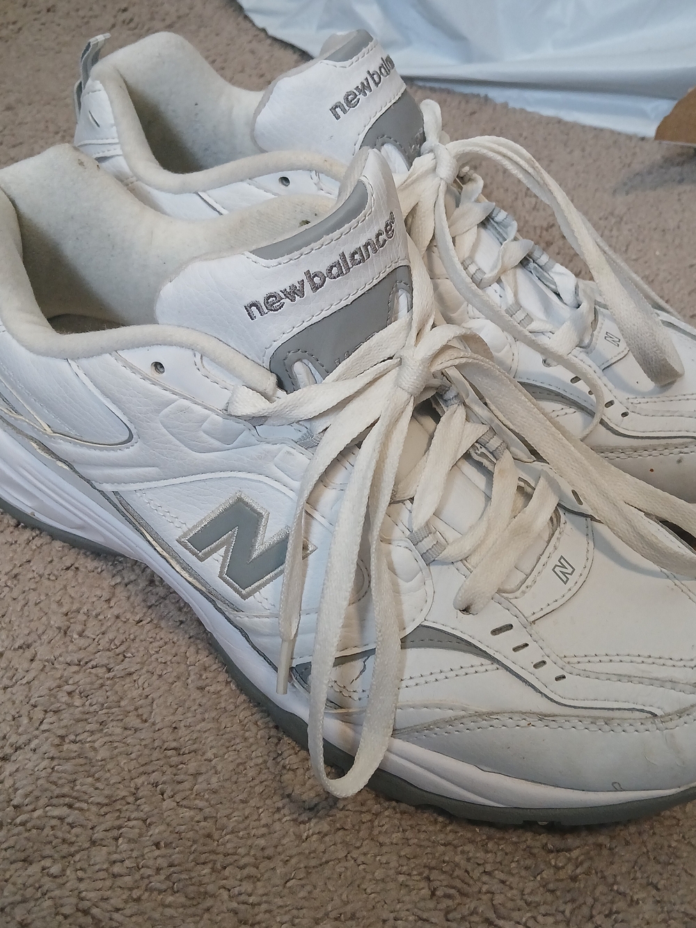 New Balance 407 Mens' White & Gray Athletic Sneakers 11.5